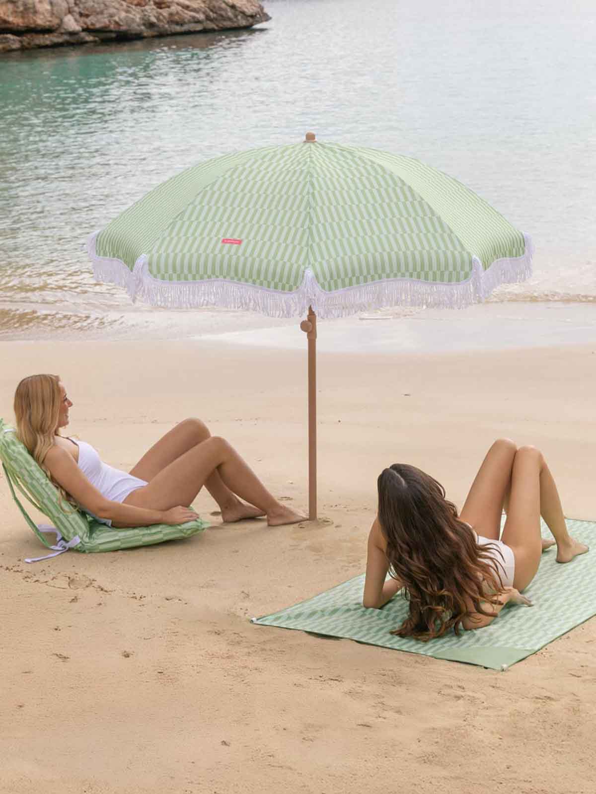 Strandparaply med UV-skydd - Randigt grönt och vitt - Bild 12