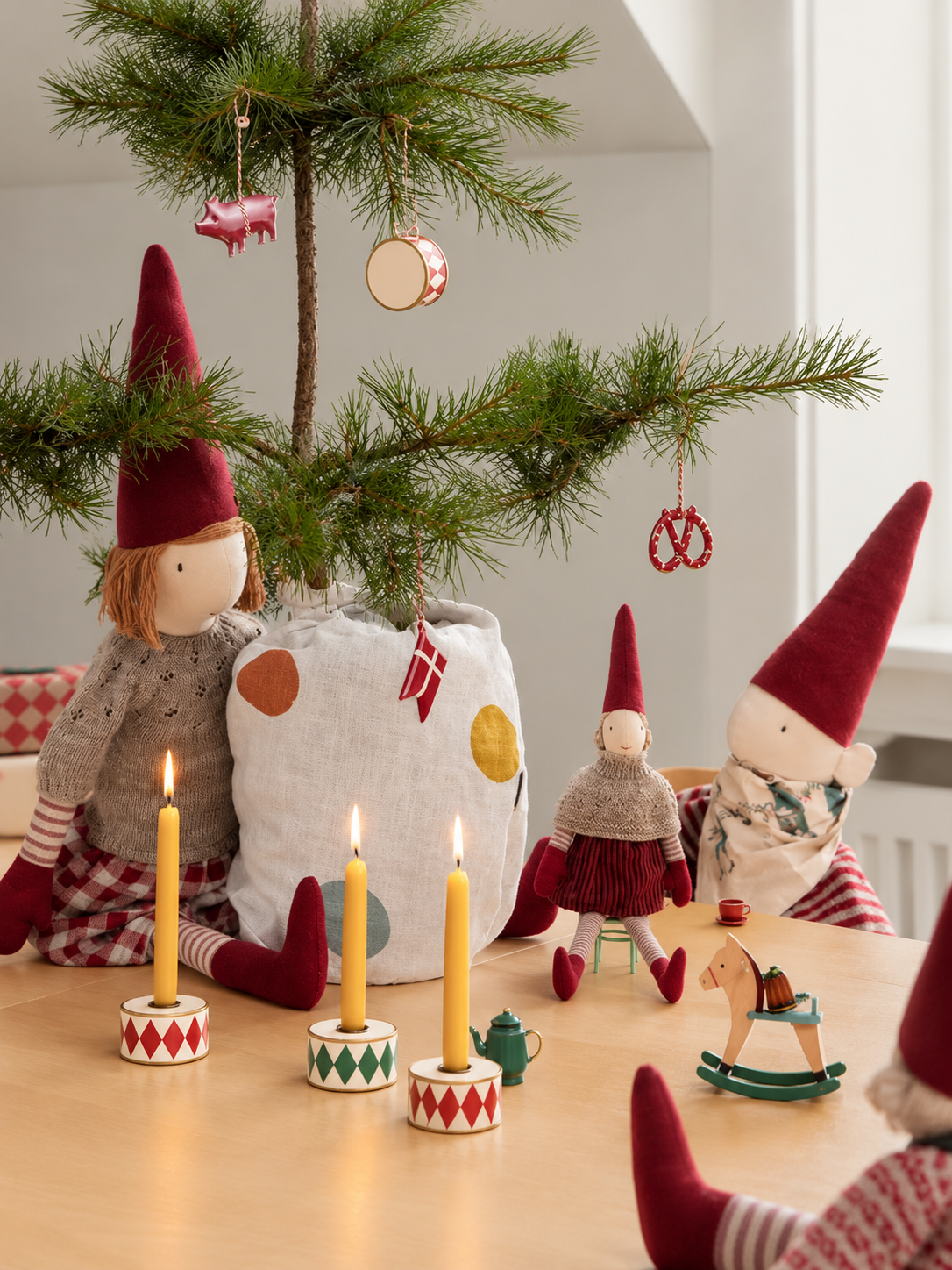 Alternativ bild av ljusstake trumma - Röd med off-white harlekin